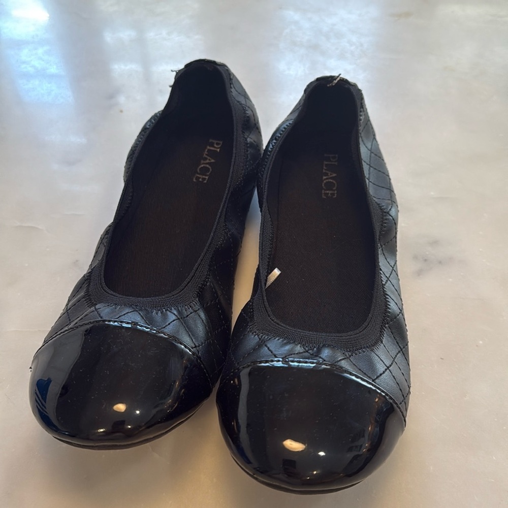 Children’s place black ballet flats. Worn once. Size 5